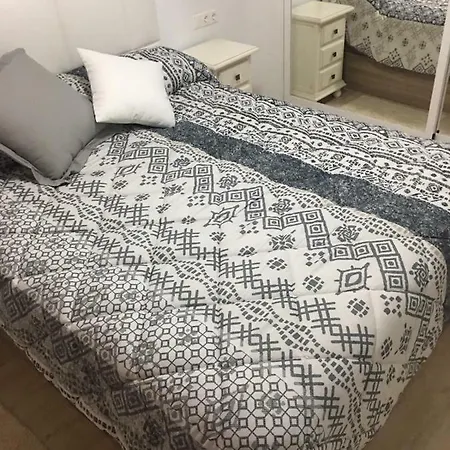 Apartament 4-2, Edificio Eden Roc I