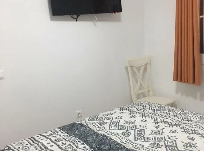 4-2, Edificio Eden Roc I