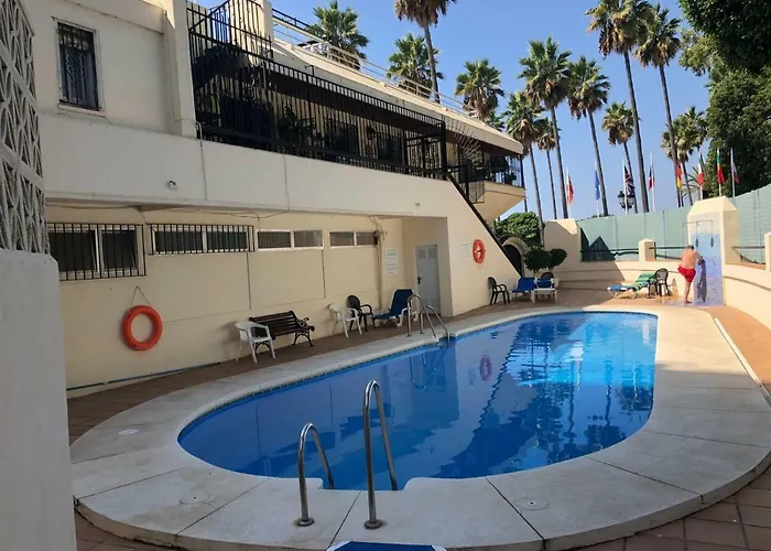 4-2, Edificio Eden Roc I Apartment