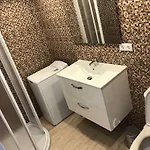 Apartamento 4-2, Edificio Eden Roc I *